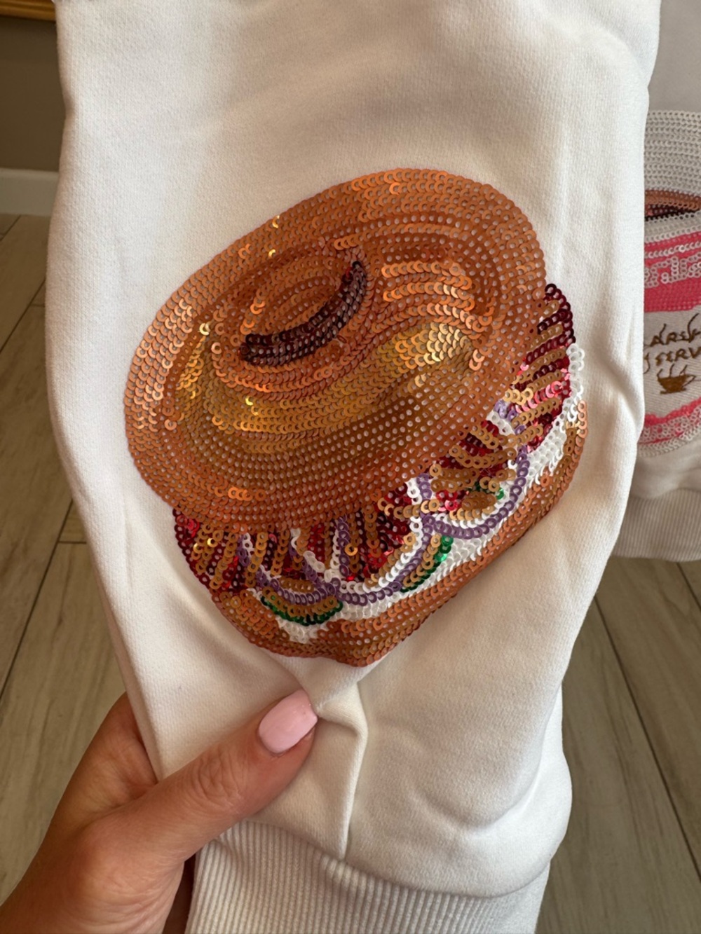 ❌SOLD❌New! QUEEN OF SPARKLES White Sequin Bagel & Coffee Sweatshirt - Picture 7 of 9